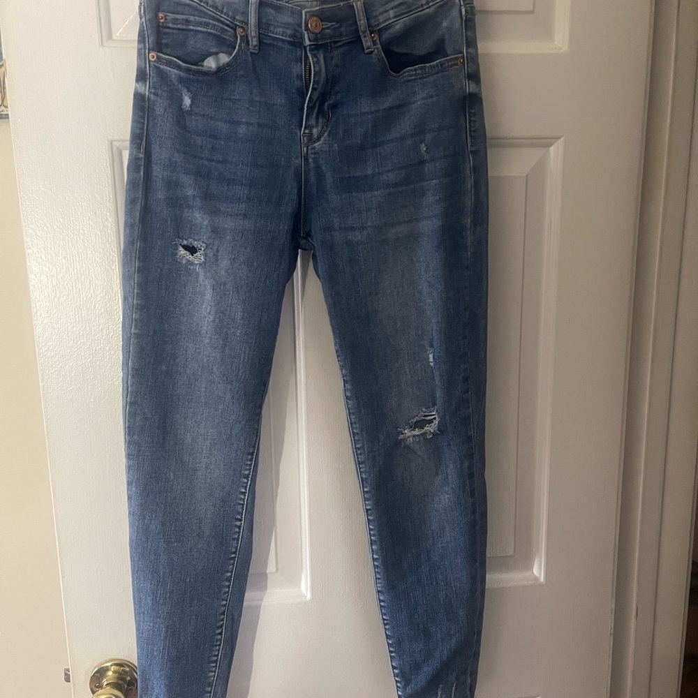 Nicole Miller SOHO Jeans Women's size 4 High Rise Slim Ankle Skinny Distressed